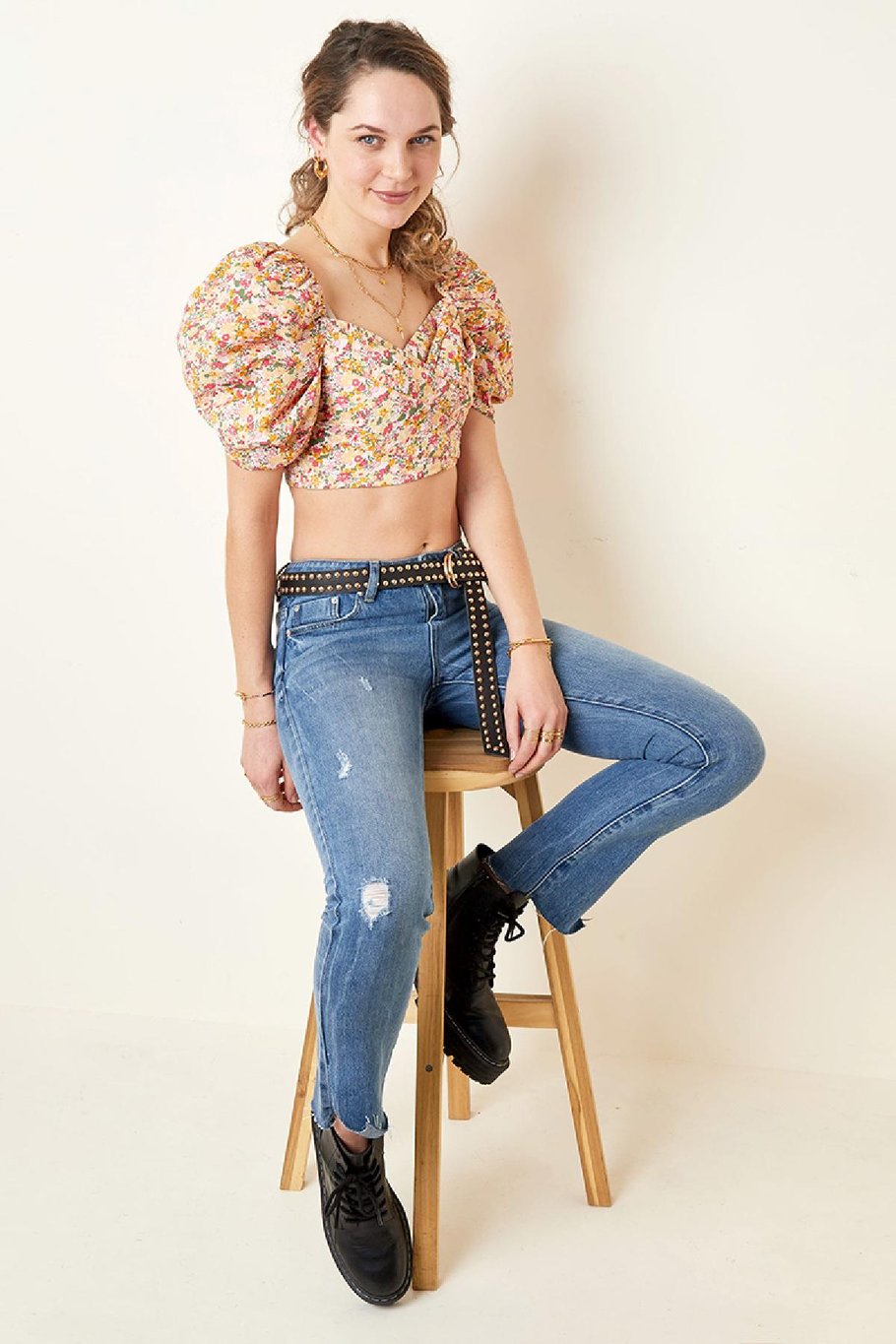 Enkellange jeans met splitzomen en versleten details Blauw XS Afbeelding3